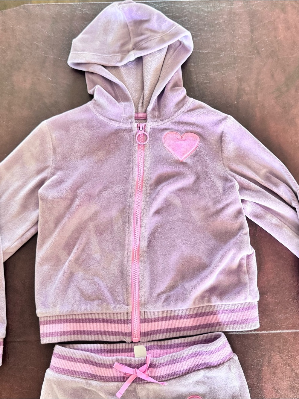 Kids Velour Heart Tracksuit – 4T